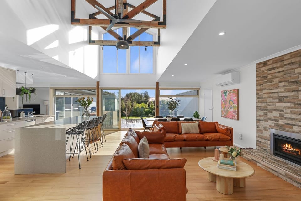 Living room, fireplace