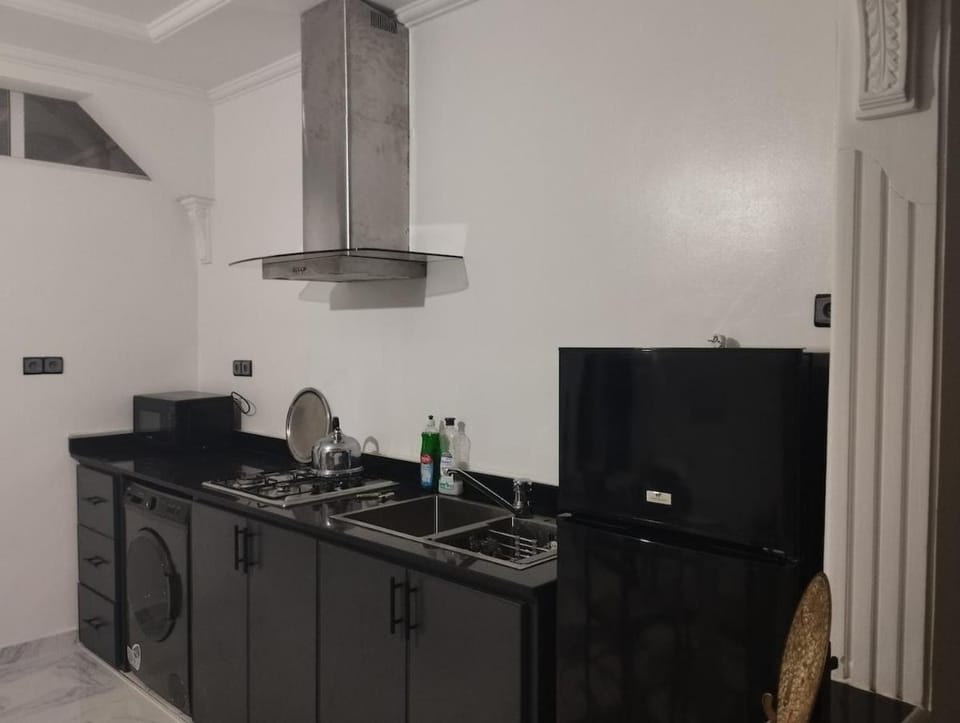Super appartement quartier paisible proches toutes commodités Apartment in Fez-Meknès
