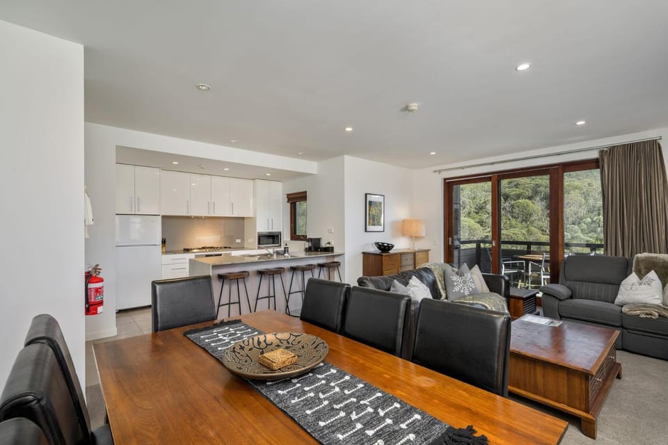 Kitchen or kitchenette, Living room, Dining area