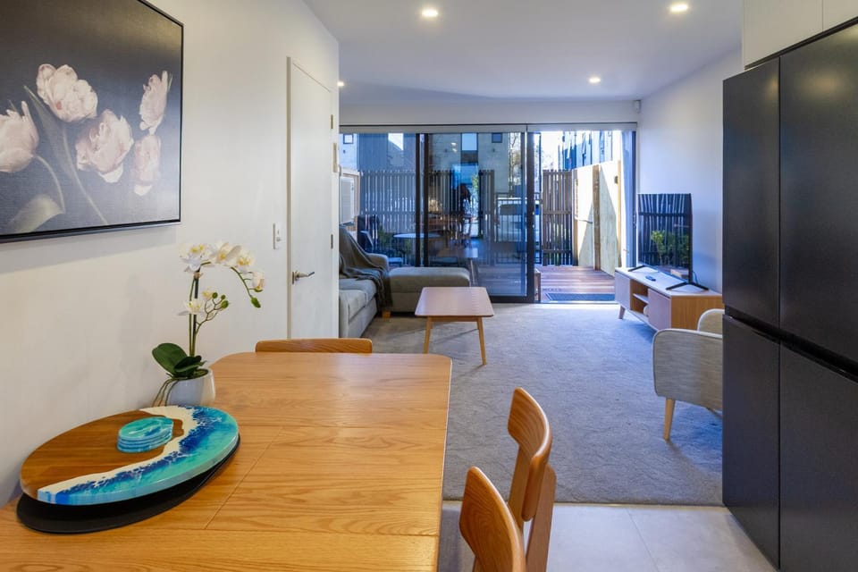 Kitchen or kitchenette, Living room, Dining area