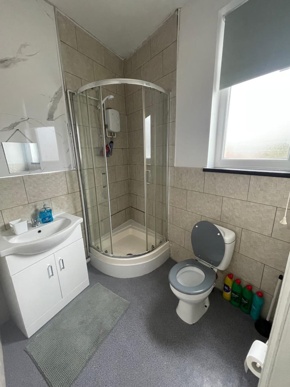 Shower, Toilet, Bathroom
