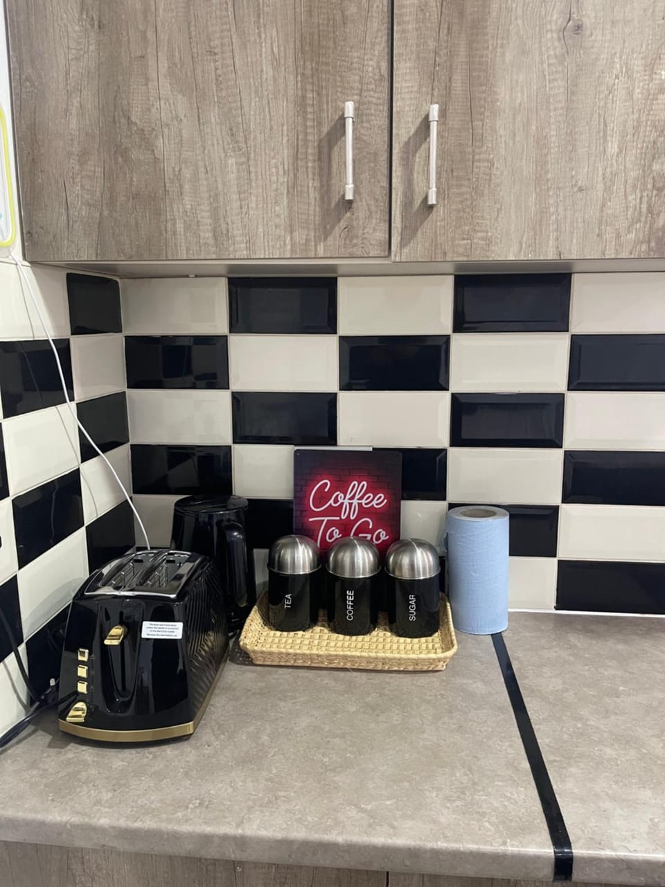 Coffee/tea facilities, toaster, kitchen