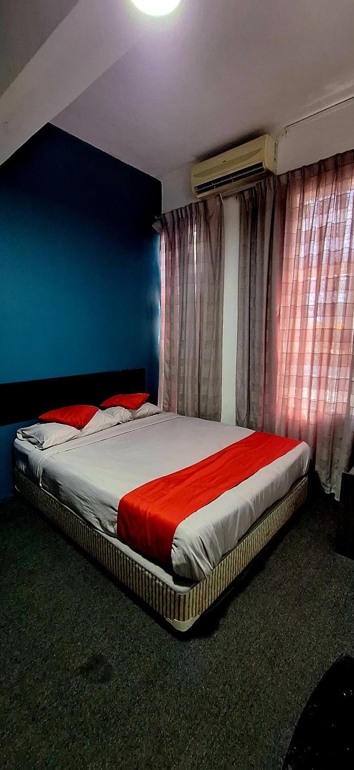 Captain Hotel Cafe & Bistro Hotel in Perak