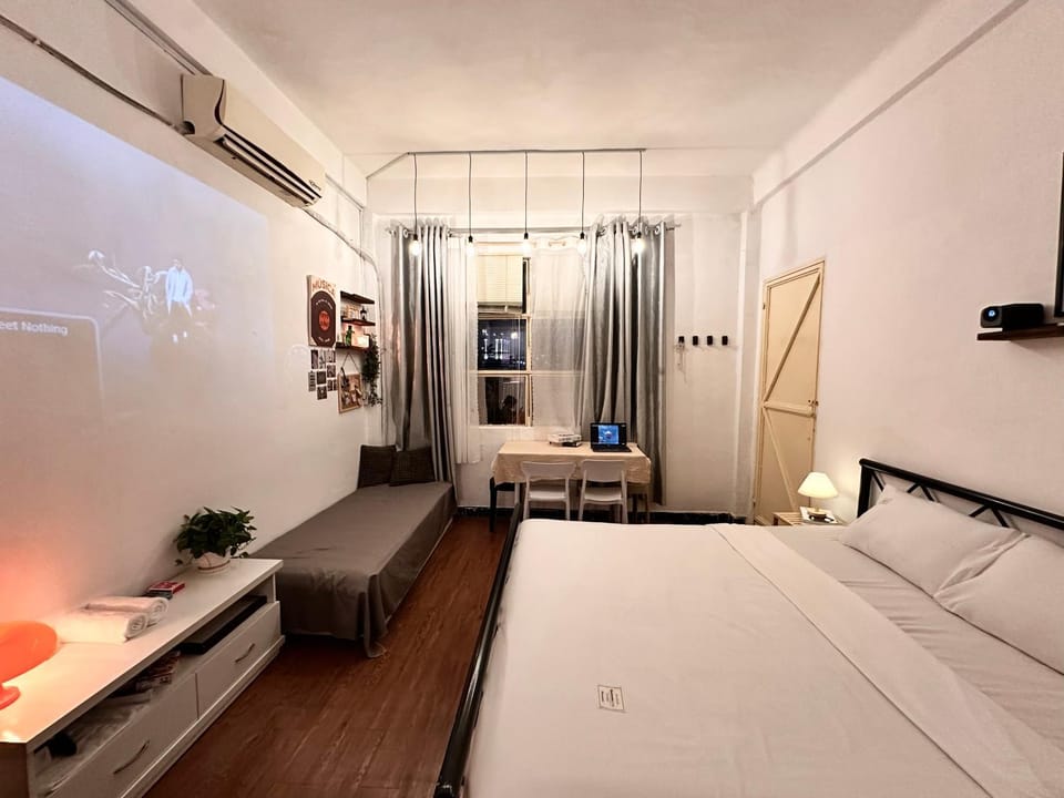 Photo of the whole room