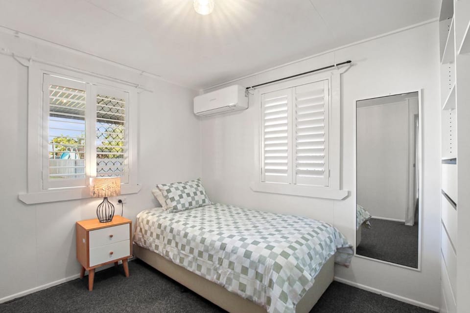 Gothic Pde 16, Currimundi House in Currimundi