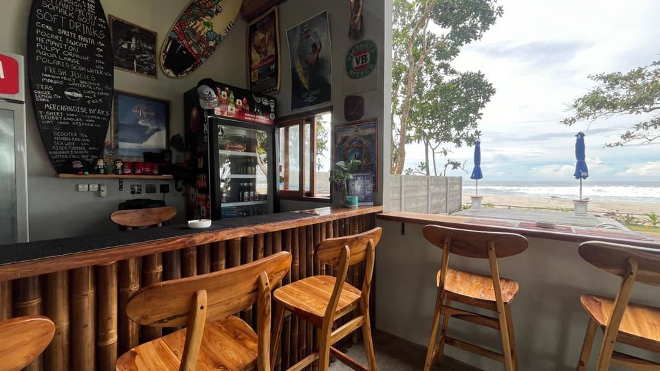 Lounge or bar