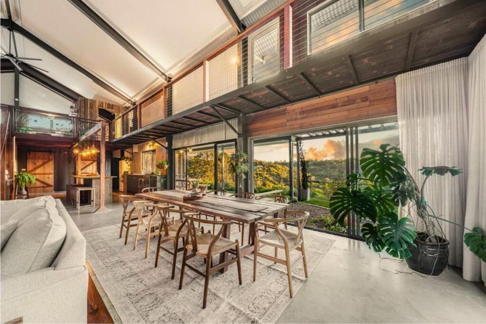 Linden Rose Barn House in Montville