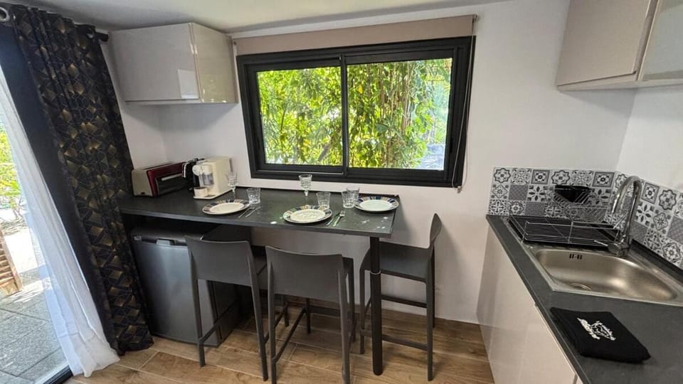 T1 Boucan Canot Plage Apartment in Saint-Paul