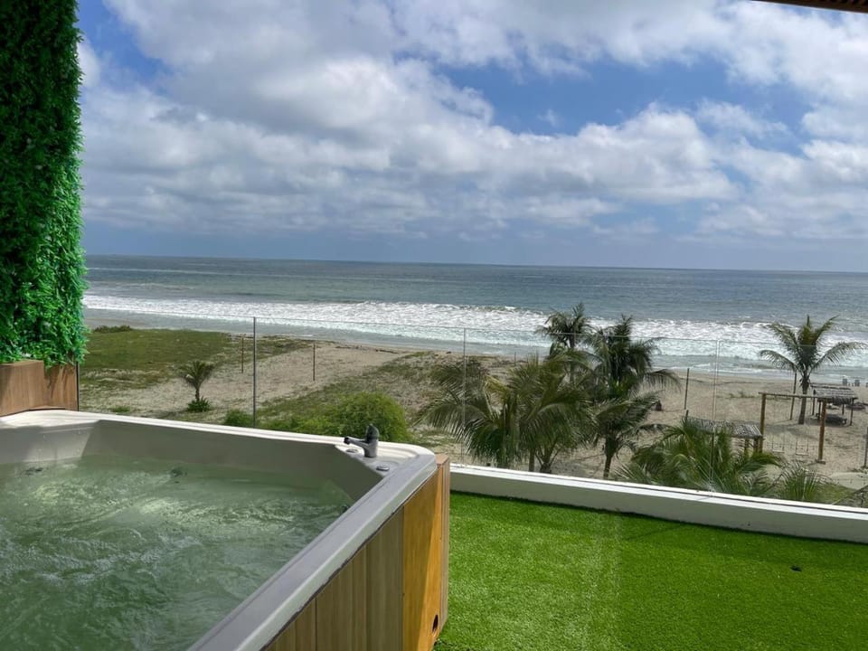 Natural landscape, Hot Tub, Beach, Sea view