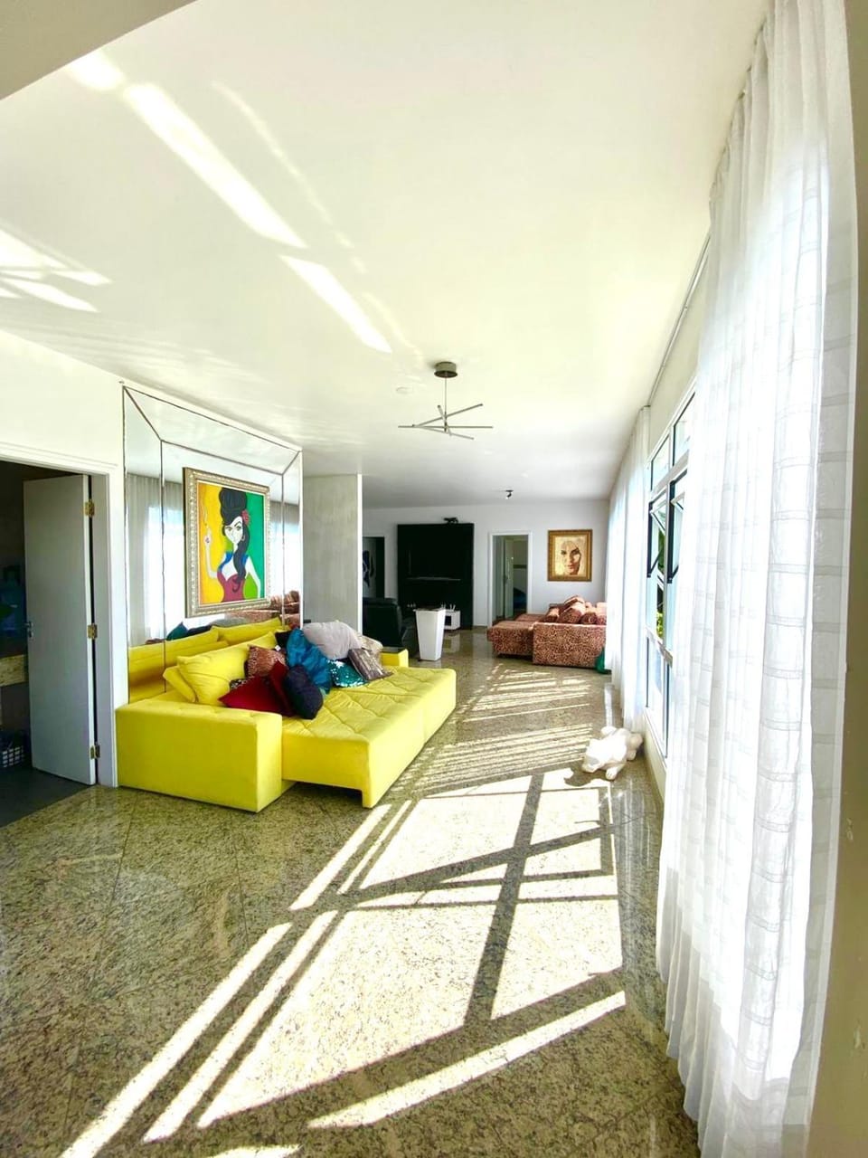 Communal lounge/ TV room, TV and multimedia, Living room, Seating area