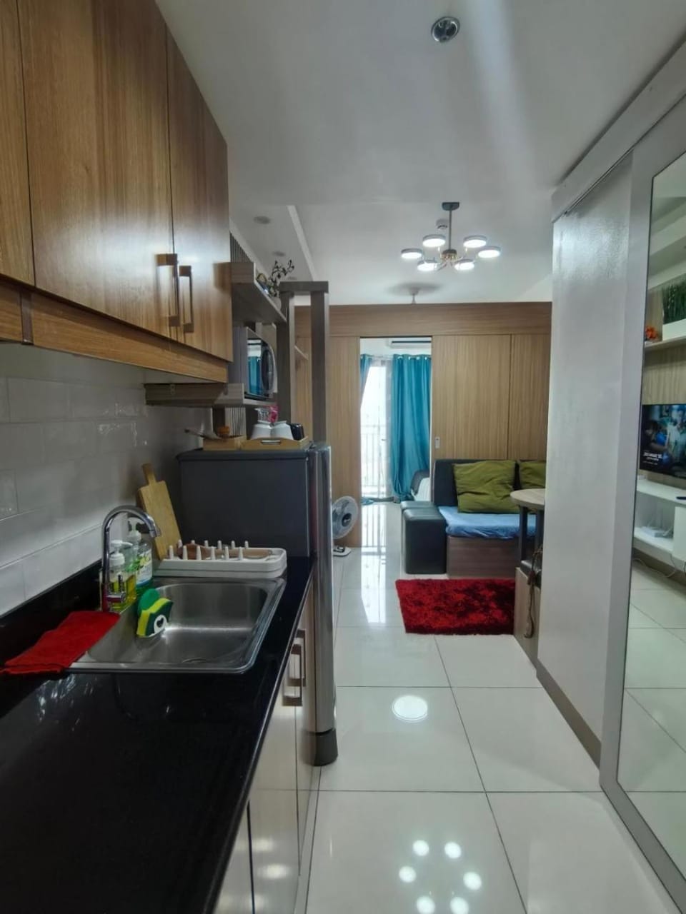 Relaxing 1BR condo with Pool and Balcony in Makati Apartment in Makati