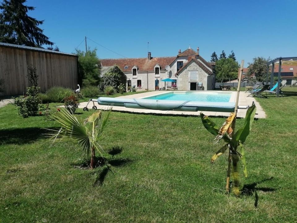 Gîte Hibou avec piscine 4-6 personnes House in Centre-Val de Loire