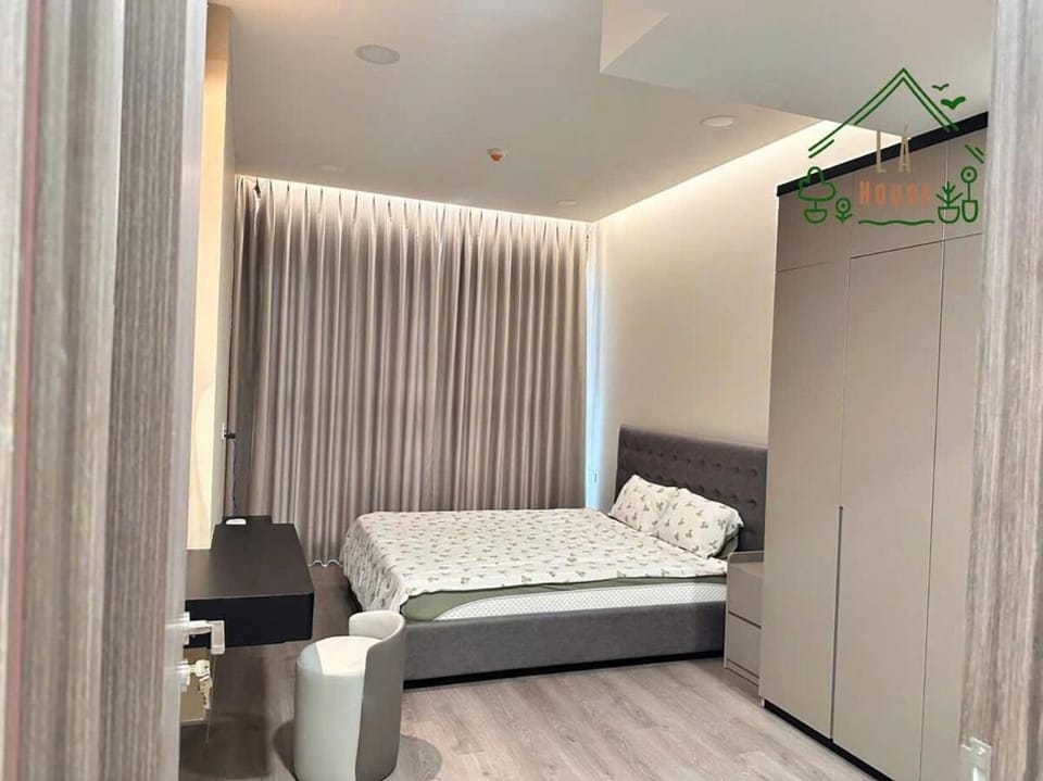 Diamond apartment 2 bedrooms 2 bathrooms full beautiful Apartment in Ho Chi Minh City