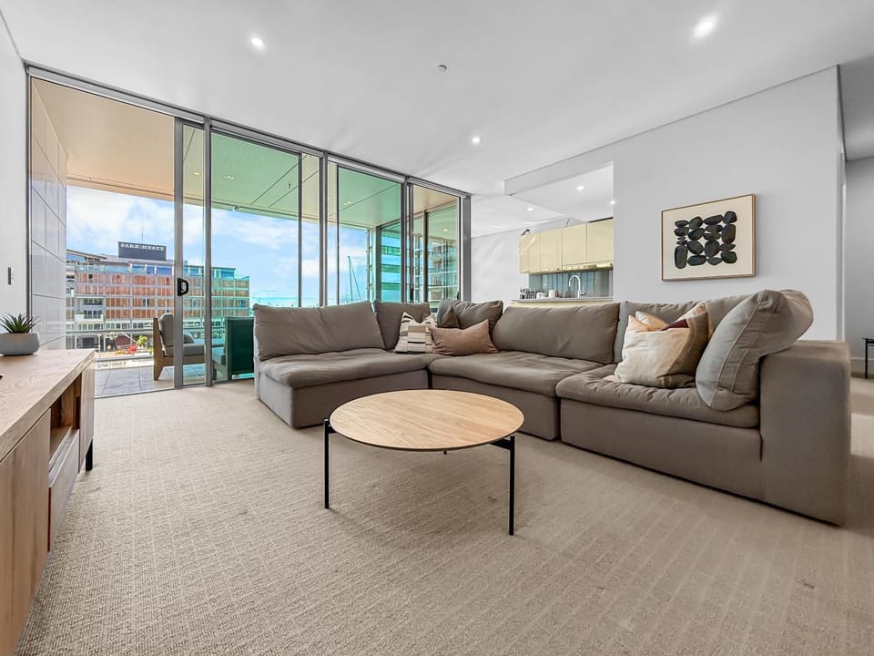 Wishful Wynyard l Luxury 3-Bed Apt l Viaduct Apartment in Auckland