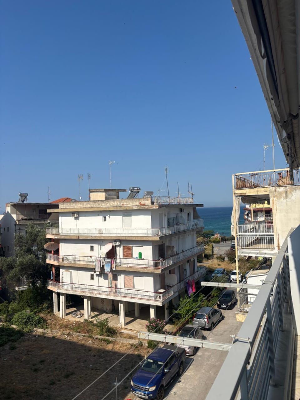 Day, Neighbourhood, City view, Sea view, Location