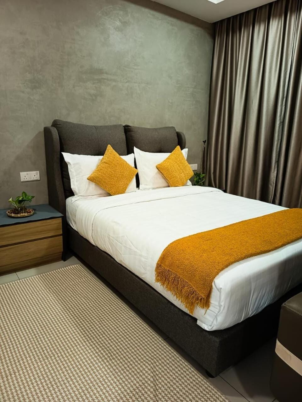 Cozy Haven Middlemist's Red Suite at Trefoil Apartment in Selangor, Malaysia