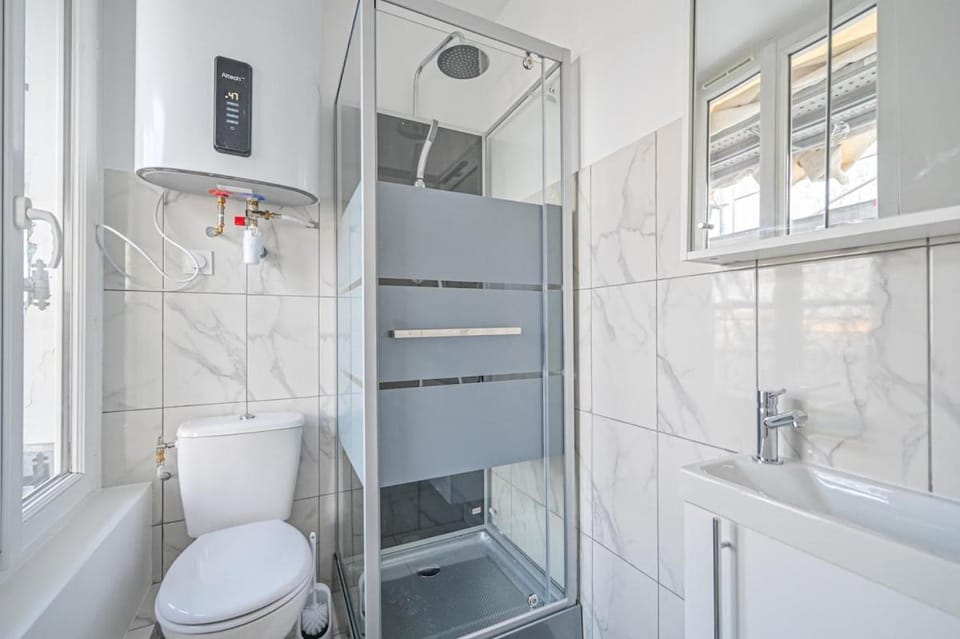 Appartement Cosy Neuf Apartment in Clichy