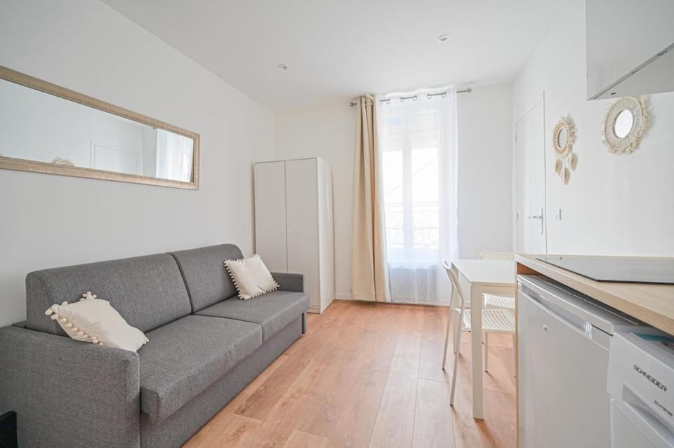 Appartement Cosy Neuf Apartment in Clichy