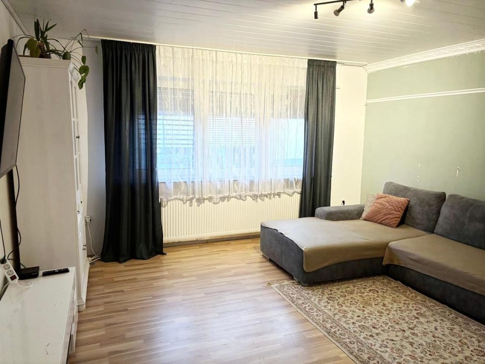 Living room, Photo of the whole room, Seating area