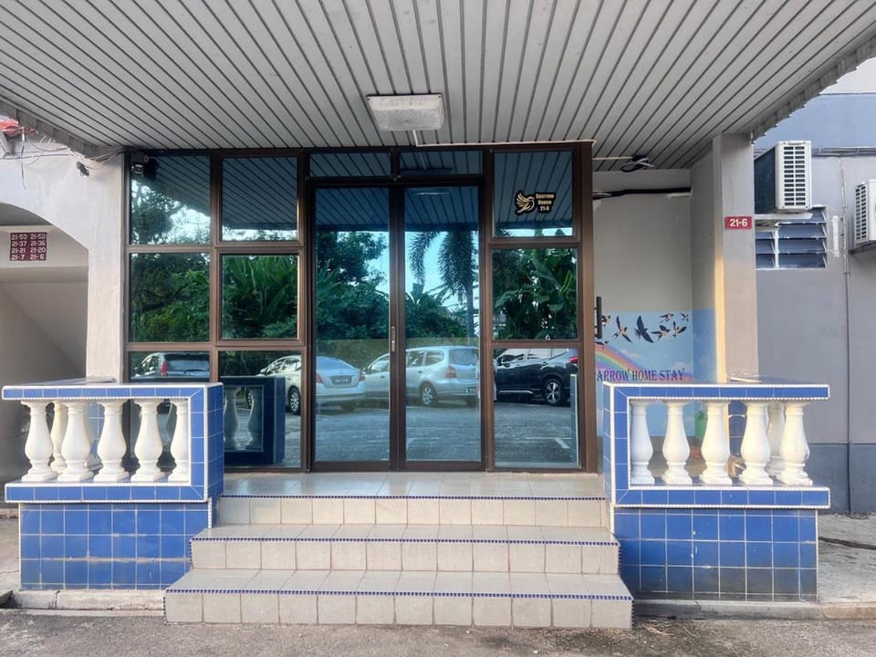 Property building, Facade/entrance