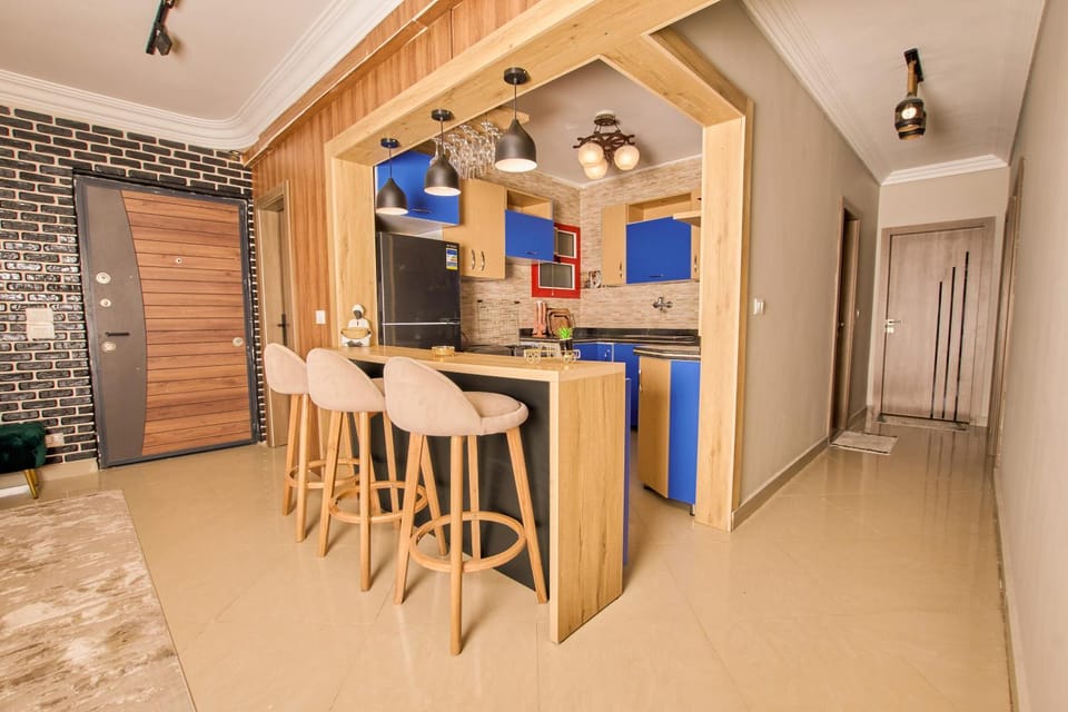 Kitchen or kitchenette, Dining area, minibar, oven, pet friendly, stove