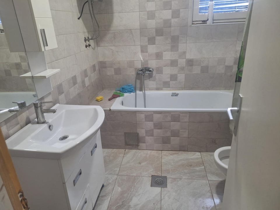 Toilet, Bathroom, Bath, towels