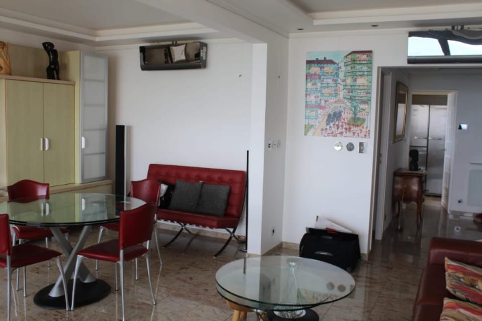 Apartment 3P with pool & sea view Apartment in Biarritz
