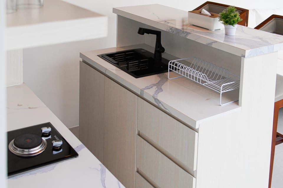 Kitchen or kitchenette, kitchen