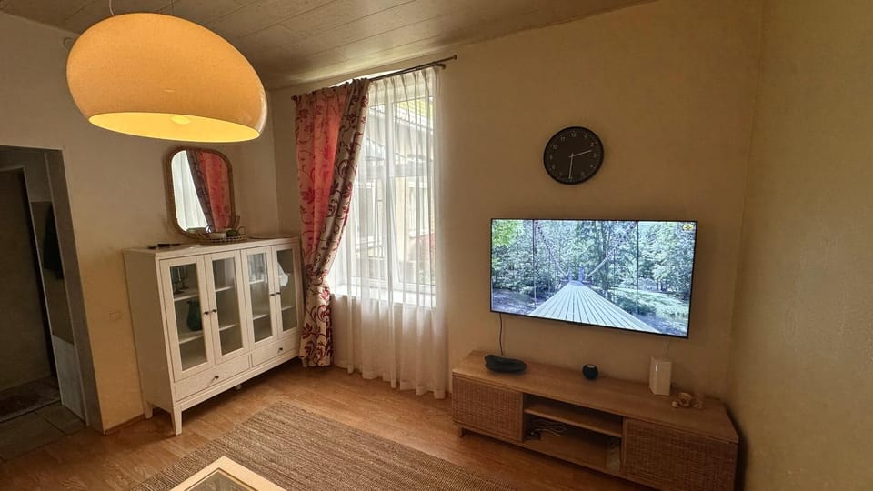 Communal lounge/ TV room, TV and multimedia, Evening entertainment