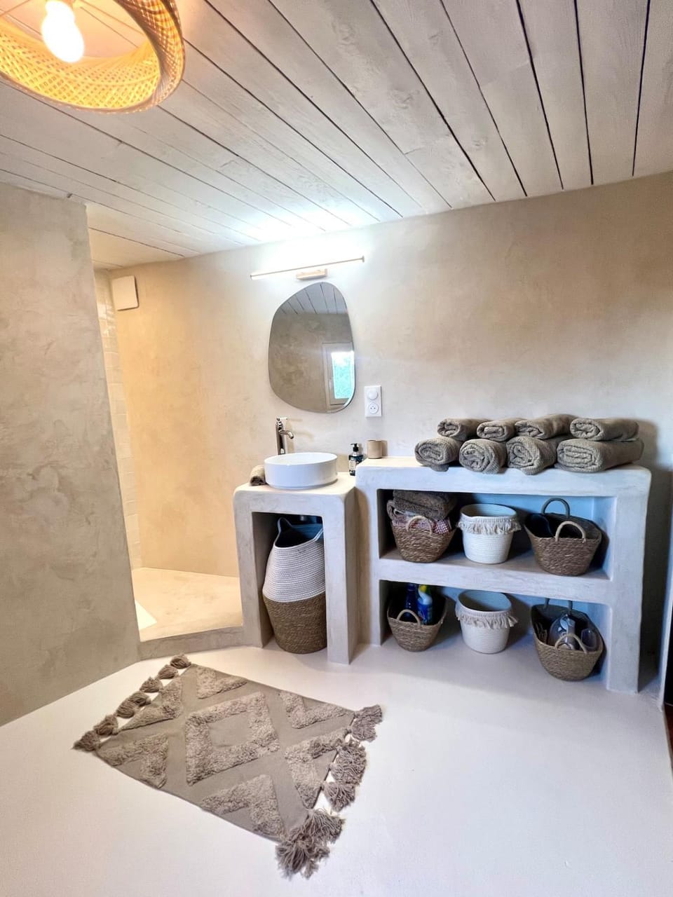 Authentique et paisible maison de village House in Bédoin