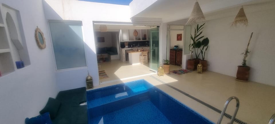 Pool view, Swimming pool