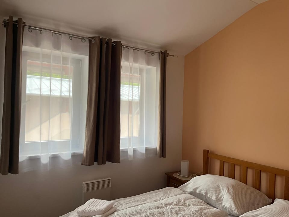 apartmán Monínec A4 pro až 6 osob s výhledem na sjezdovku i do krajiny Apartment in South Bohemian Region