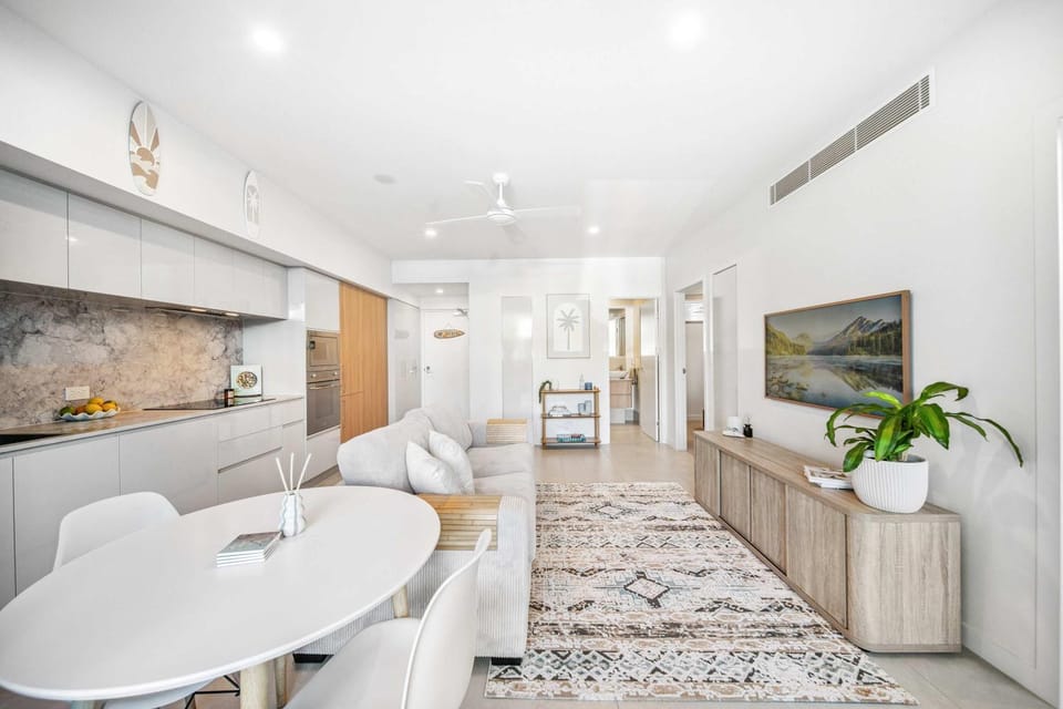 TV and multimedia, Kitchen or kitchenette, Seating area, Dining area
