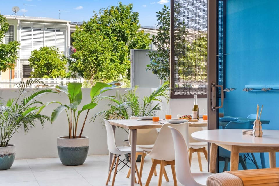 Patio, Balcony/Terrace, Seating area, Dining area