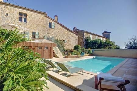 Property building, Pool view, Swimming pool, sunbed