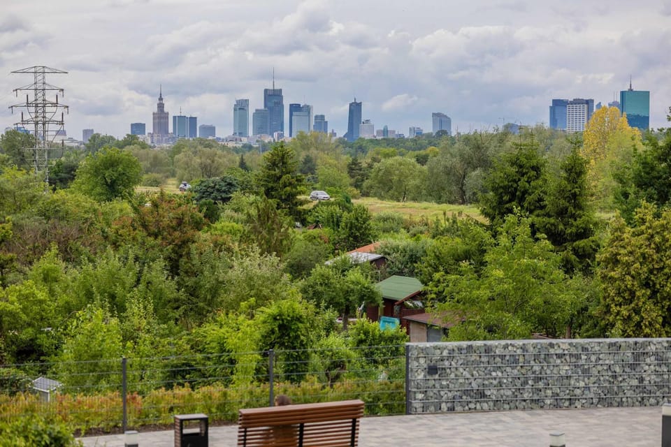 Nearby landmark, Spring, Day, Natural landscape, City view, Landmark view, Landmark view