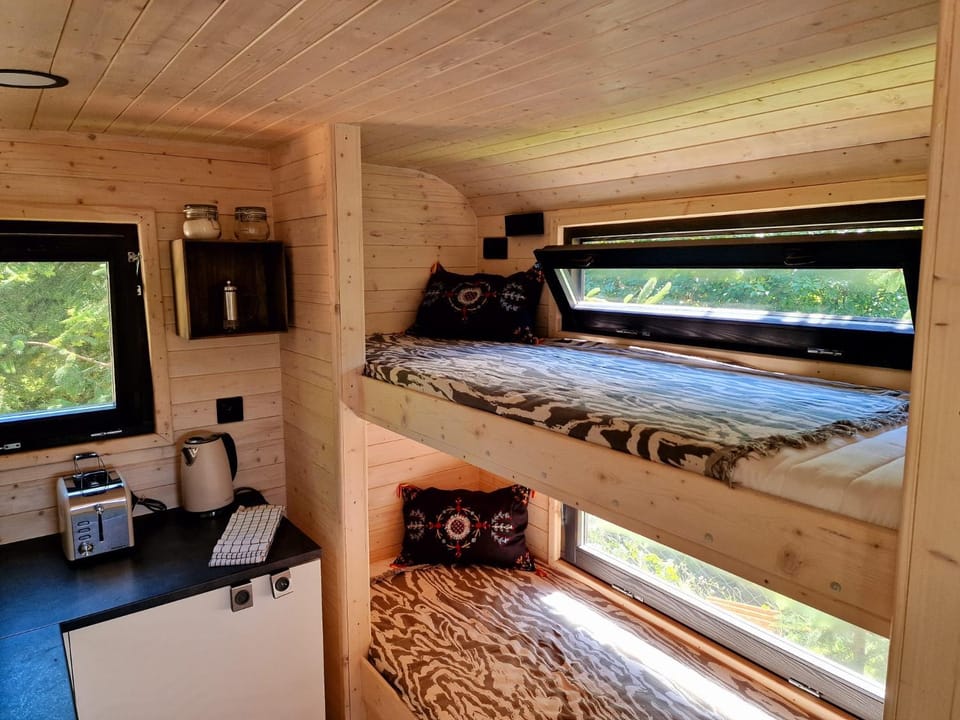 bunk bed