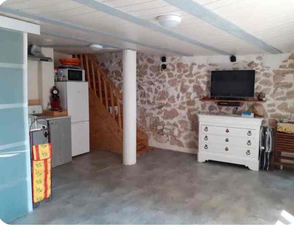 Studio à côté Brignoles Apartment in French Riviera