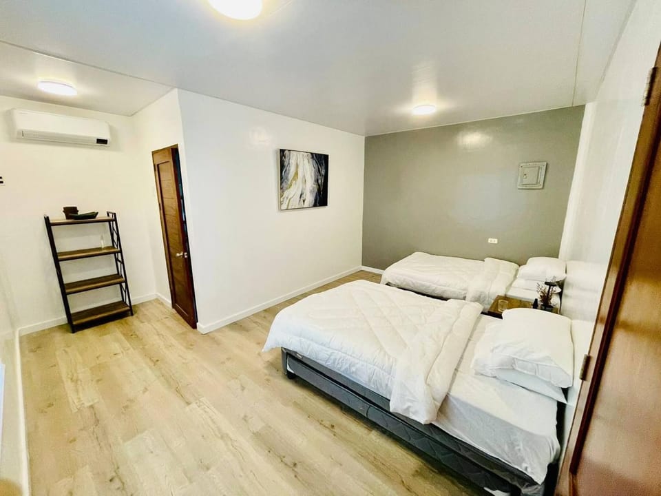 Bed, Decorative detail, Bedroom