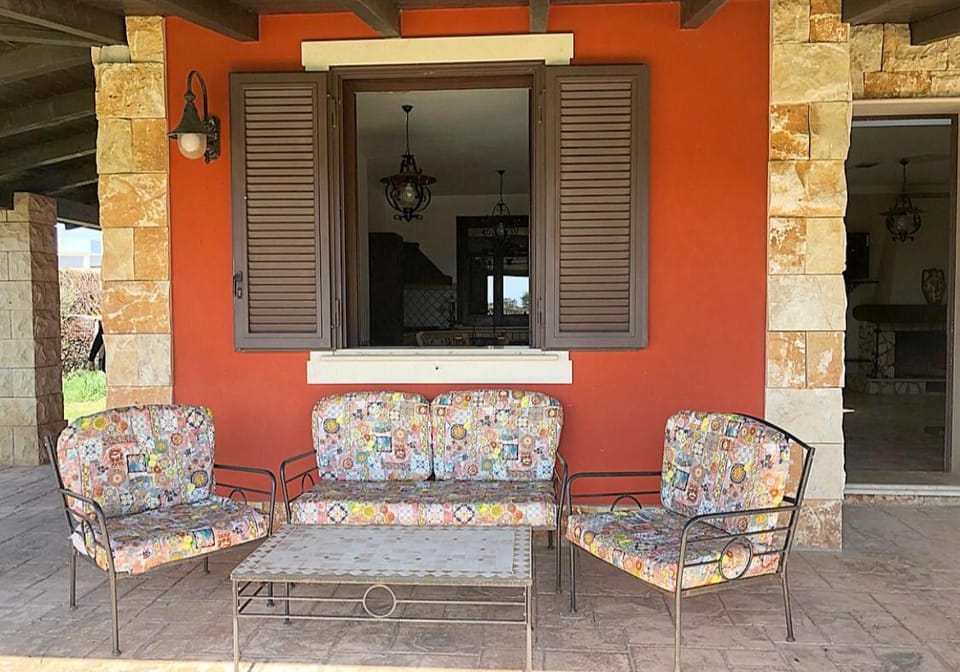 Patio, Day, View (from property/room), Balcony/Terrace, Living room, Seating area