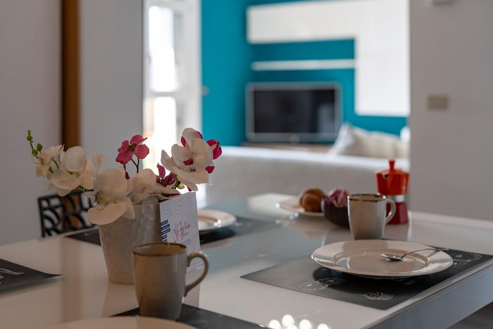 TV and multimedia, Dining area
