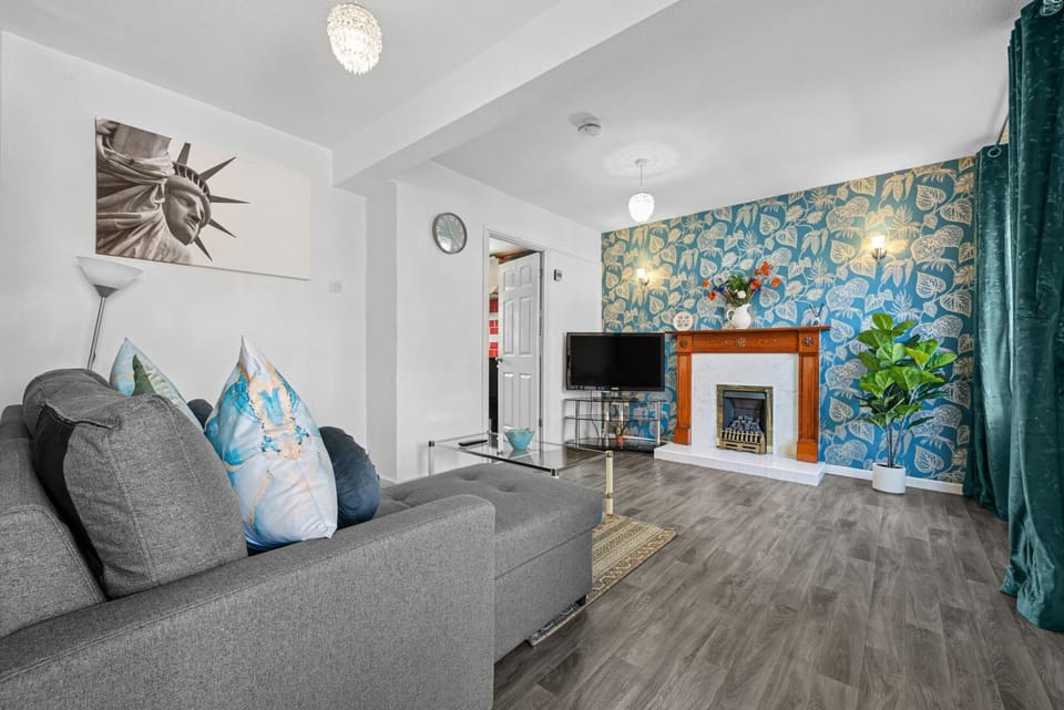 TV and multimedia, Living room, Seating area