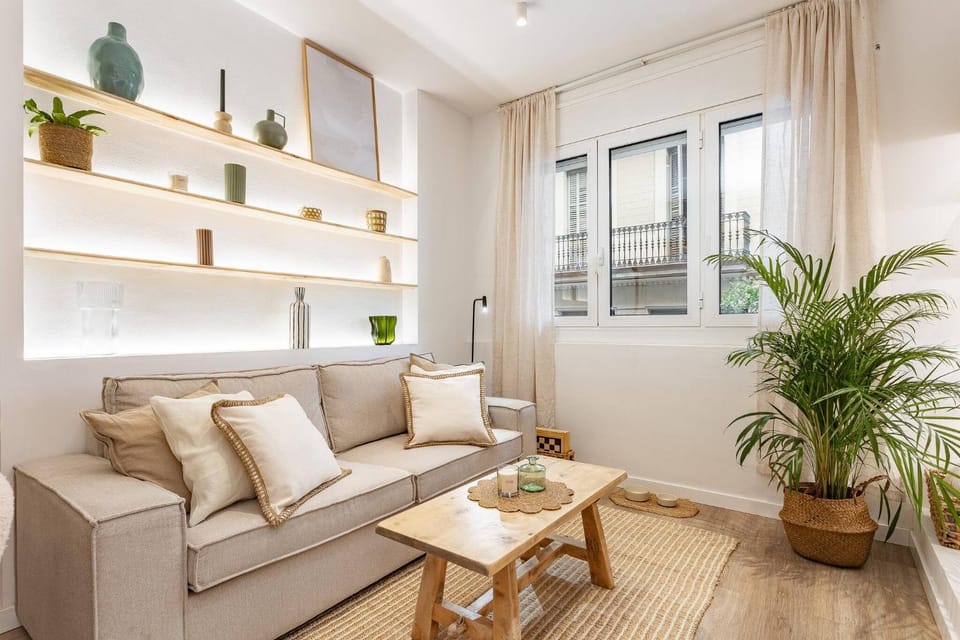 Communal lounge/ TV room, Living room
