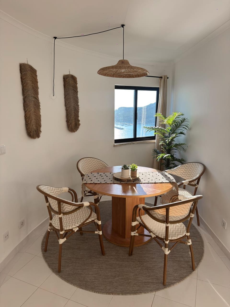 Comfort Viewpoint Sesimbra - parking at center Apartment in Sesimbra