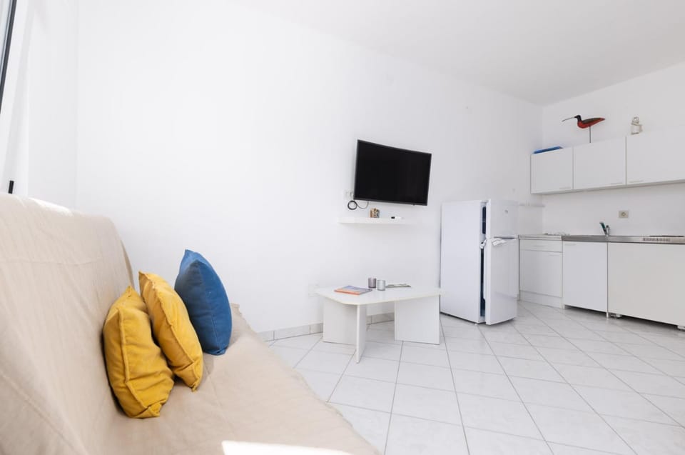 TV and multimedia, Seating area