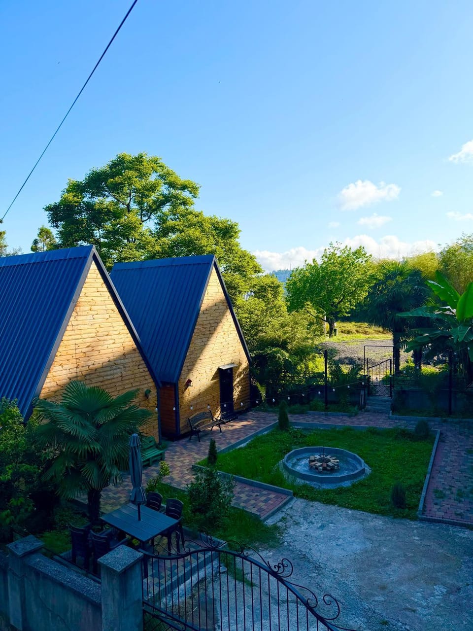 SEA SIDE-მზის მხარე-N 2 Chalet in Batumi