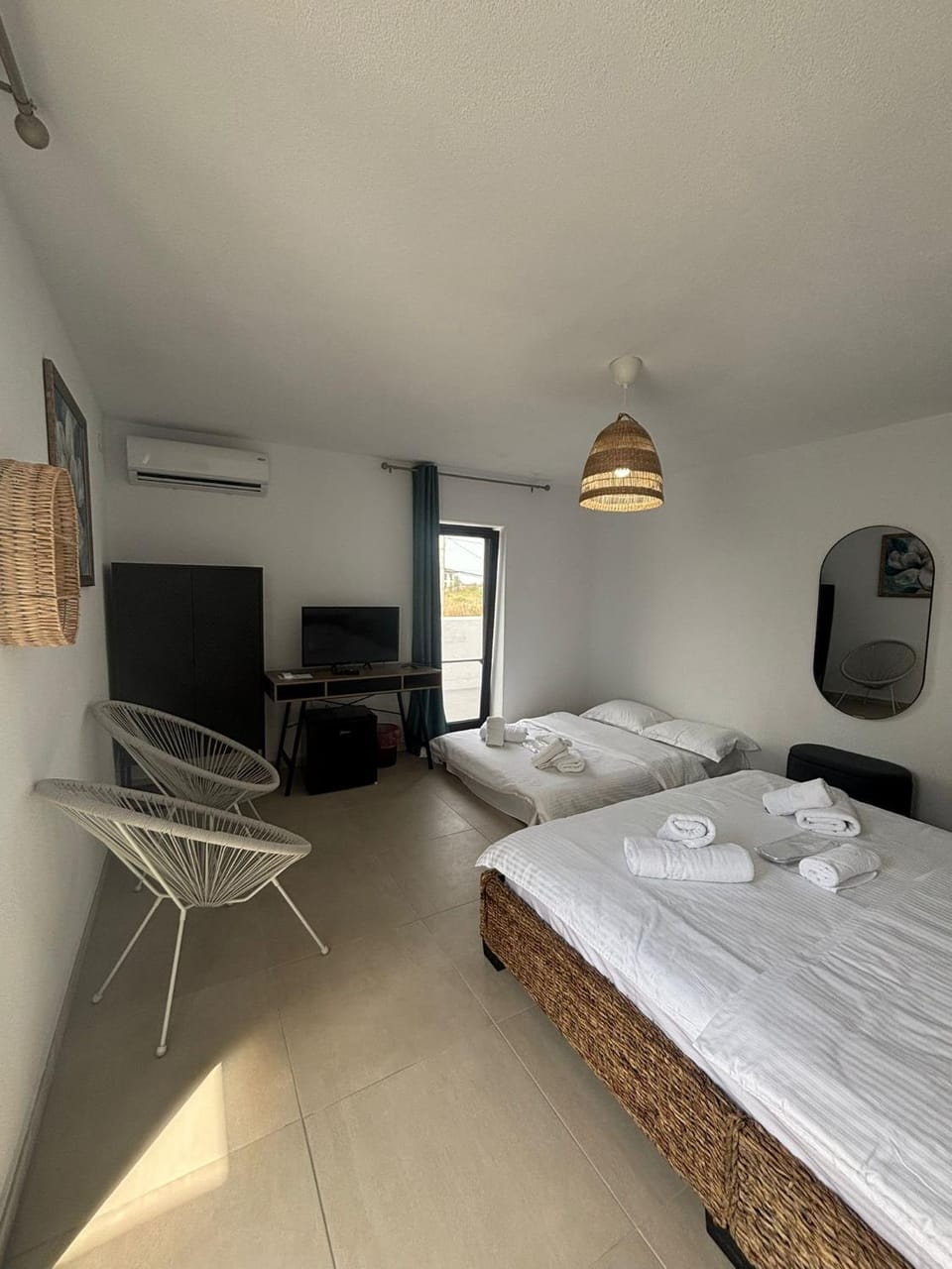 Bed, Seating area, Bedroom, towels