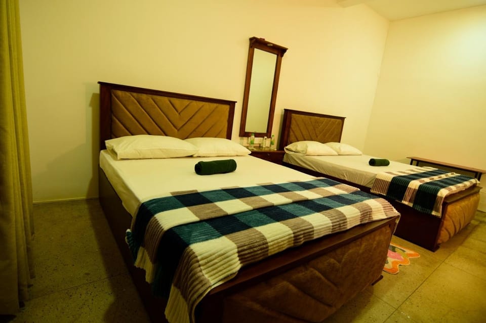 Green View Peak Restaurant Hotel in Central Province