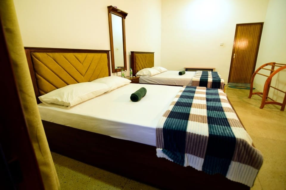 Green View Peak Restaurant Hotel in Central Province