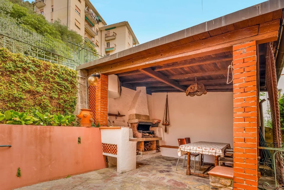 Villino Aurora-5TERRE-Near the station Apartment in La Spezia